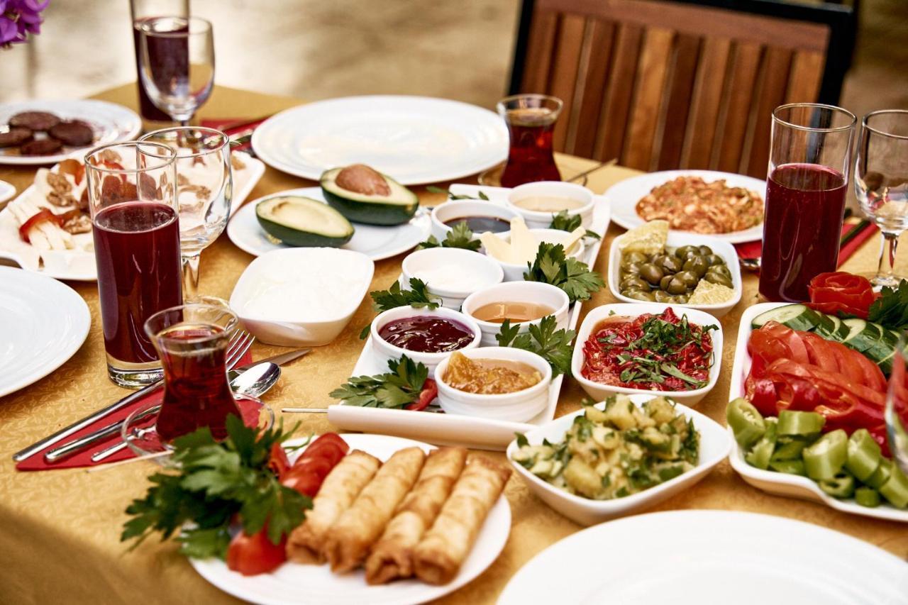 爱达酒店 Çıralı 外观 照片