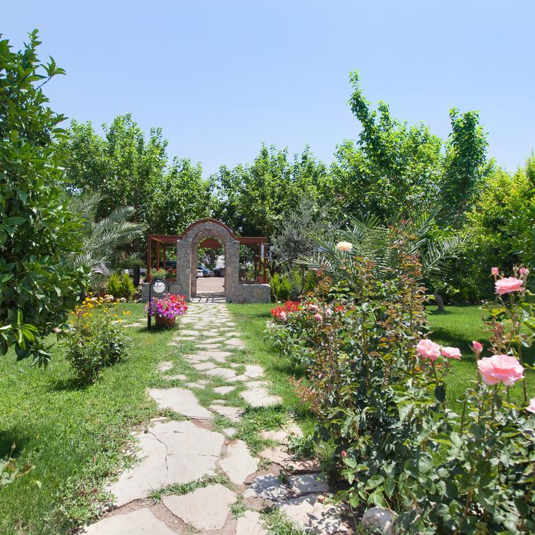 爱达酒店 Çıralı 外观 照片